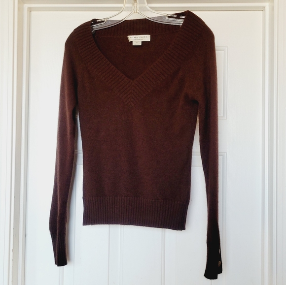 Trina Turk Los Angeles Chocolate Brown V-neck Sweater - Picture 1 of 6